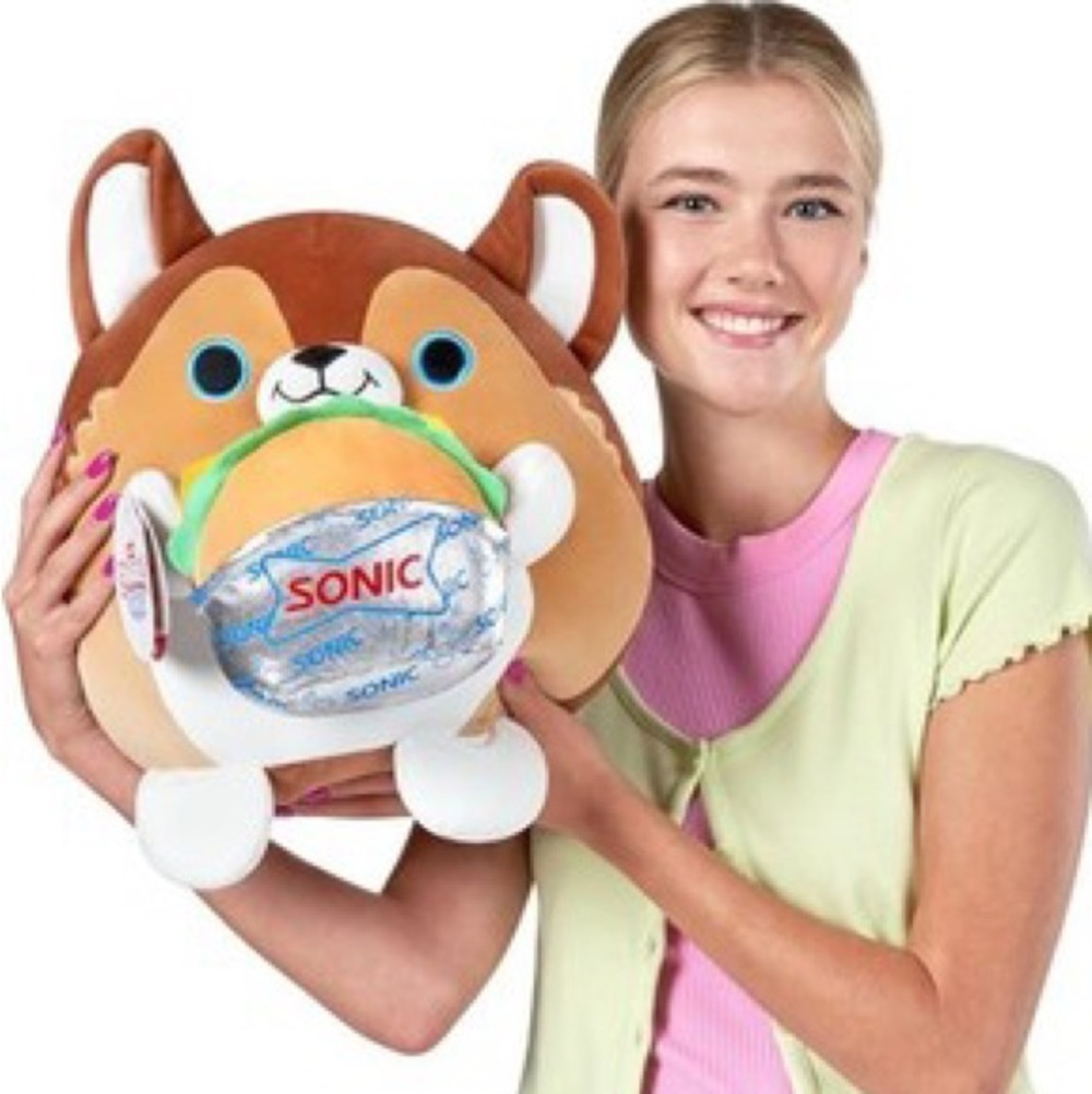 Snackles Series 2 Super Sized 14" Lucas Sonic Burger Plush Zuru Puppy NWOT